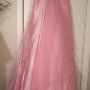 Jouani women's off the shoulders pink gown size 8 with back draw string